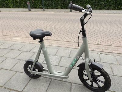 NRG BIKE (GRIJZE UITVOERING) 